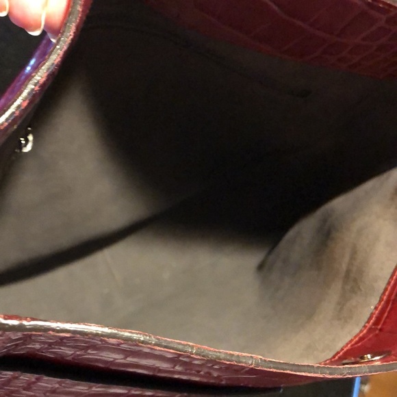 Vince Red Alligator Cross Body - Picture 6 of 14